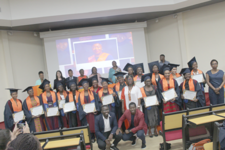 Programme DigiFemmes entrepreneures: 27 bénéficiaires reçoivent leurs diplômes