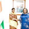 La ministre d'Etat, Anne Ouloto et Mme Compaoré Zoungrana ont échangé sur une campagne sur la planification familiale dans la Région du Cavally.