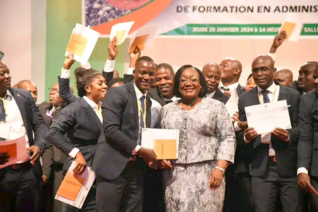 Fonction publique : après 4 mois de formation, 6 199 auditeurs ont reçu leurs attestations