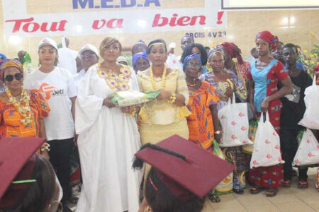 Yopougon : Valérie Kouadio apporte son soutien à la célébration de la Fête des Moissons de l’Église MEDA