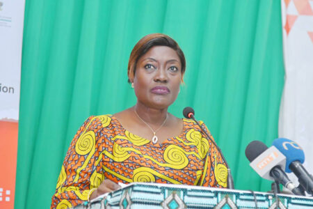 Application des recommandations des EGNA : Mariatou Koné a lancé la réforme curriculaire