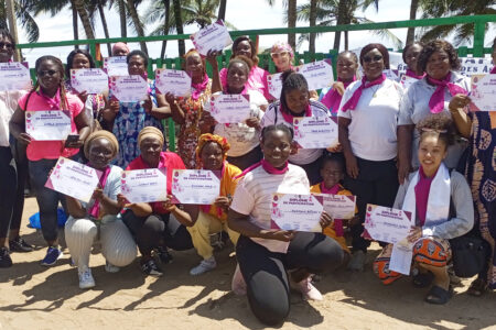Octobre rose : 3 Ong féminines de Grand-Bassam forment les femmes sur le cancer du sein