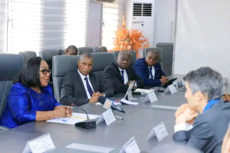 Côte d’Ivoire : la ministre Anne Désirée Ouloto échange avec une délégation de la Banque mondiale sur le PADCI