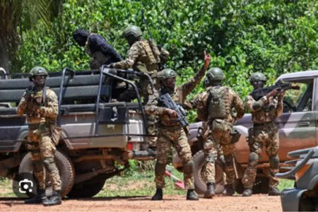 Coopération ivoiro-américaine : Les États-Unis honorent le Ministère de la Défense de Côte d’Ivoire pour l’excellence de sa coopération sécuritaire